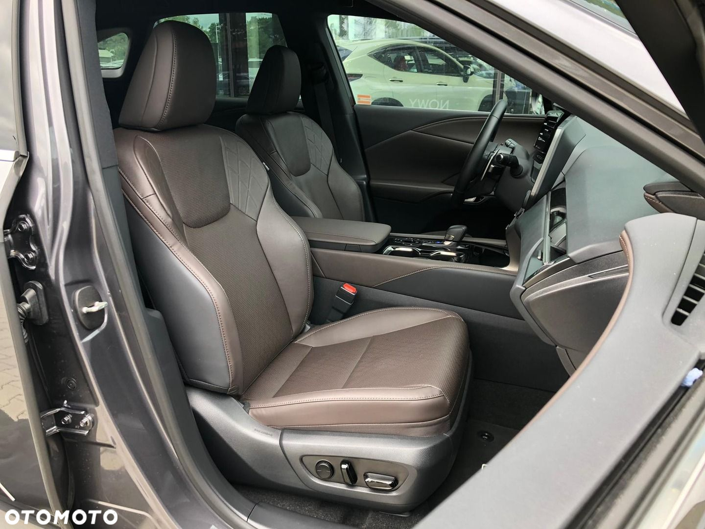 Lexus RX - 29