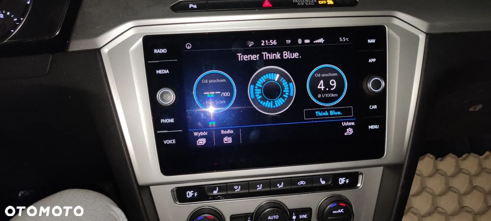 Volkswagen Passat 2.0 TDI SCR Comfortline - 32