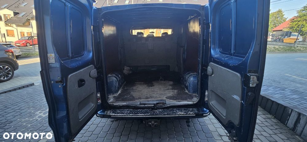 Opel Vivaro - 4