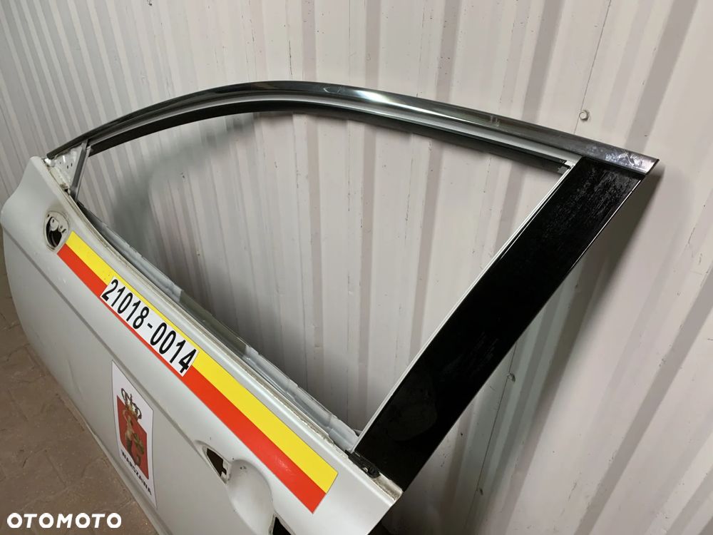 TOYOTA CAMRY VIII 2017- DRZWI LEWE PRZÓD PRZEDNIE CHROM LISTWA - 5