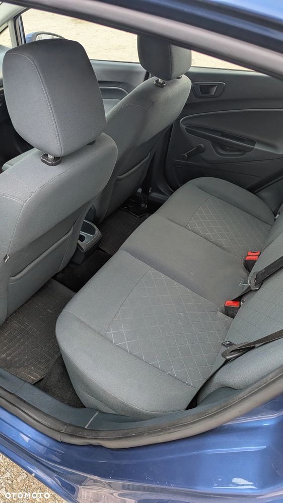 Ford Fiesta 1.6 TDCi Ghia - 17