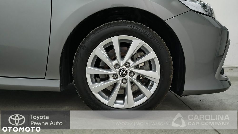 Toyota Camry 2.5 Hybrid Comfort CVT - 22