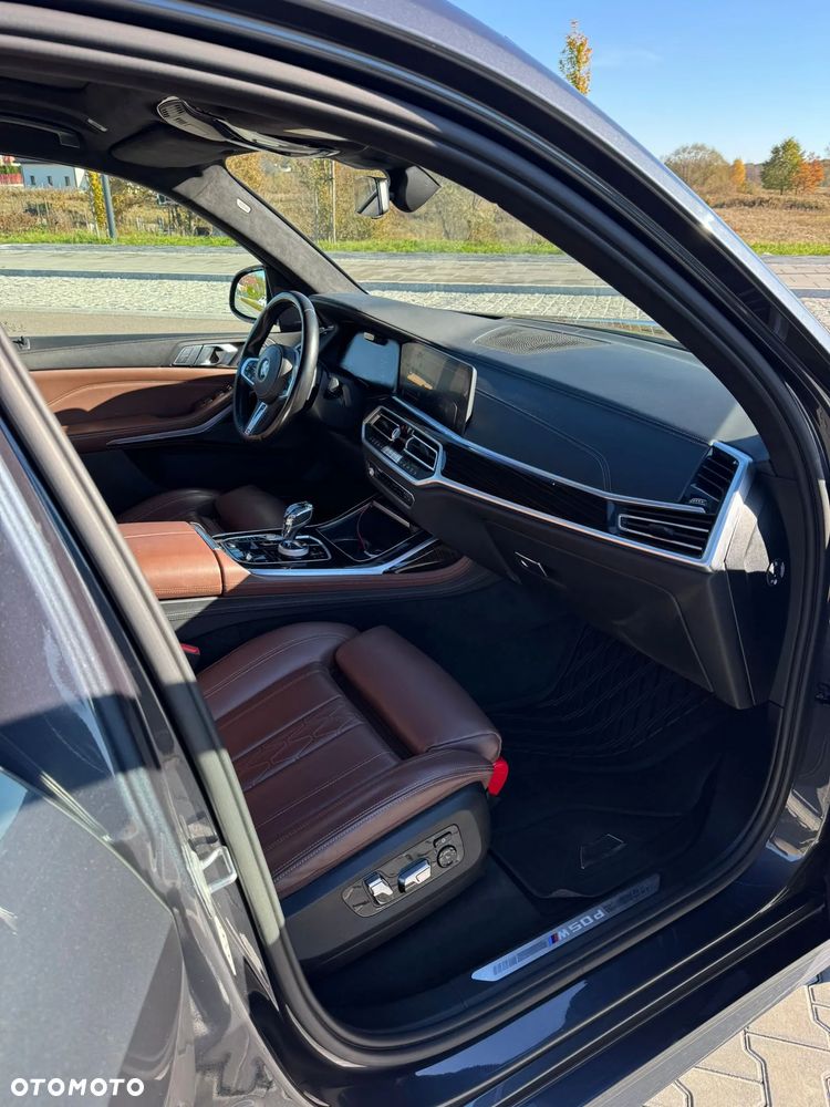 BMW X7 M50d sport - 12