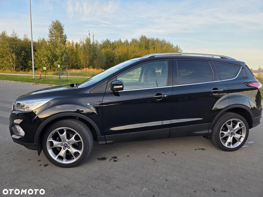 Ford Kuga 1.5 EcoBoost 2x4 Black & Silver - 22