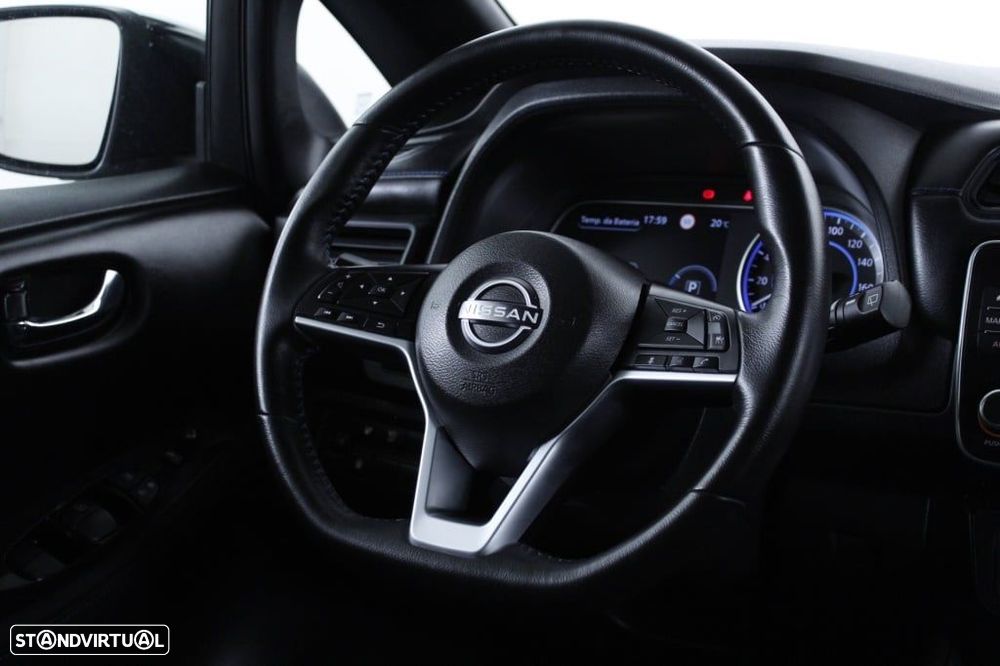 Nissan Leaf N-Connecta Two Tone - 17