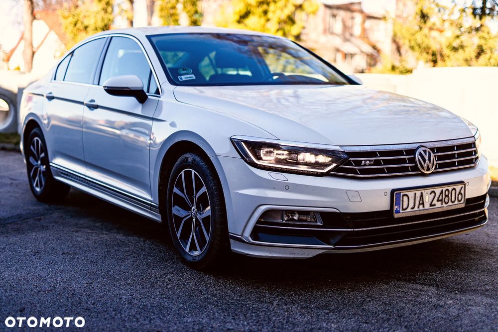 Volkswagen Passat - 4