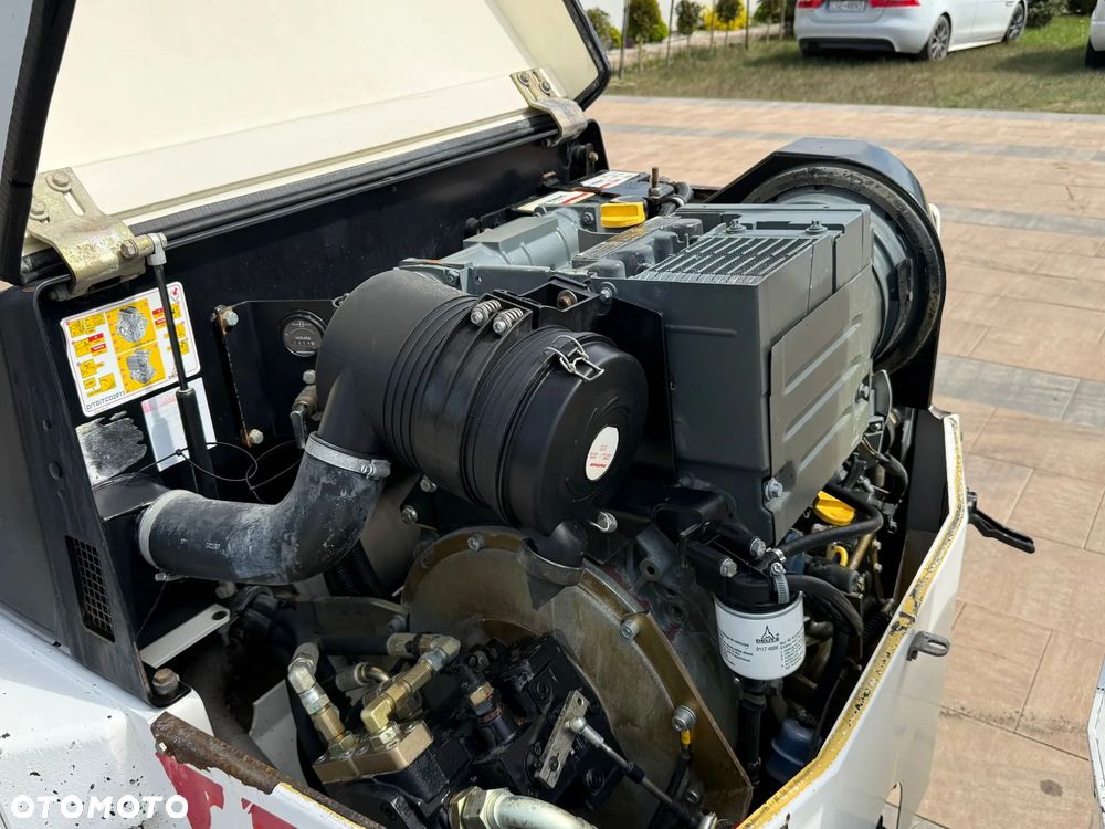 Dynapac CC122C - 8