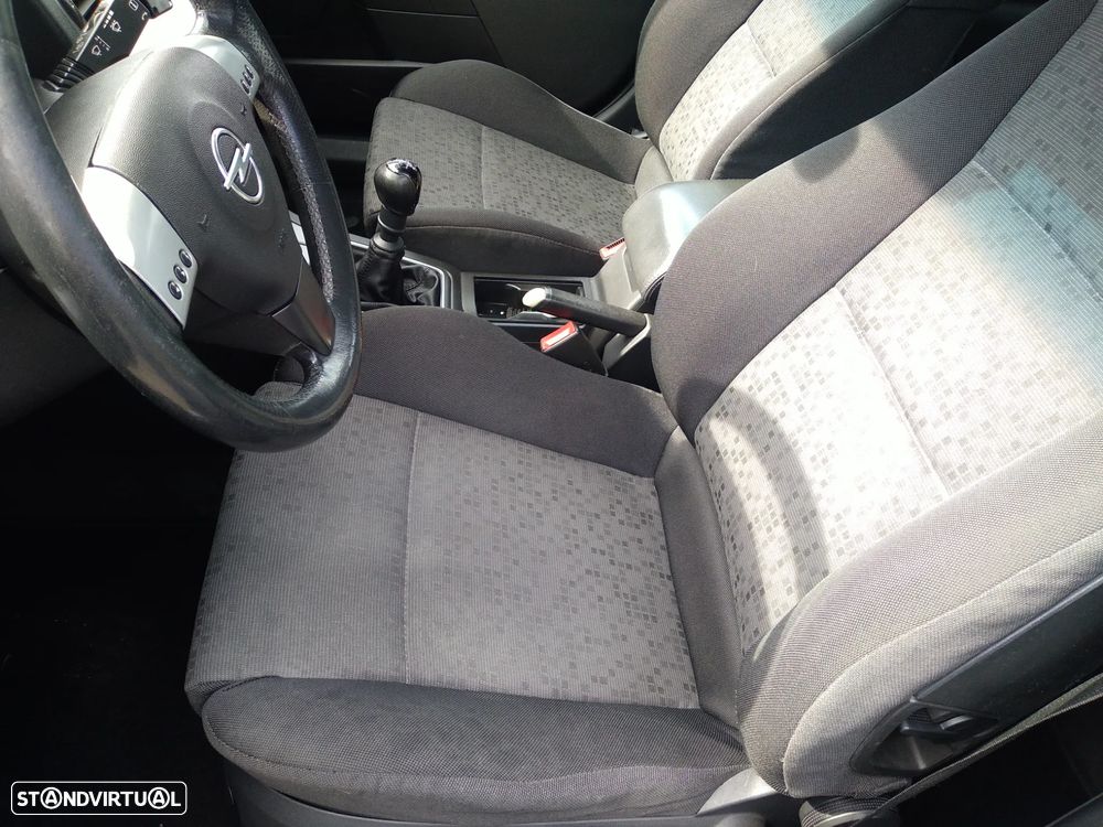 Opel Vectra Caravan 1.9 CDTi Sport - 10