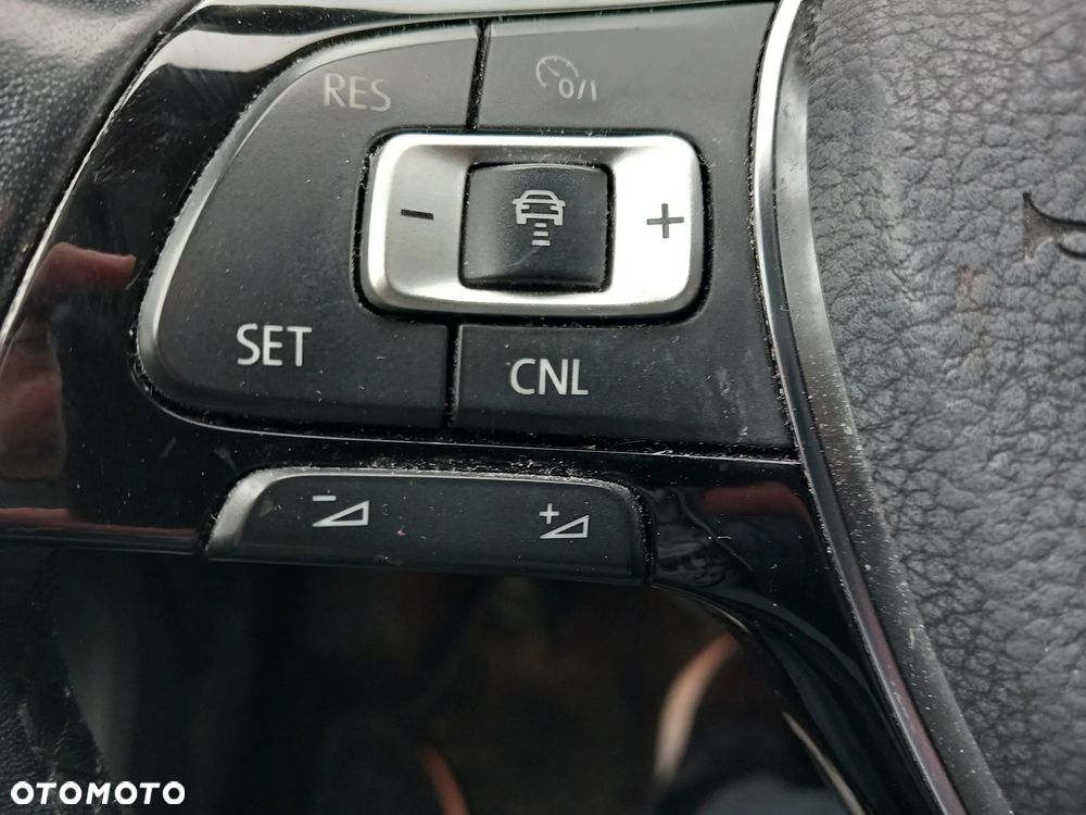 Volkswagen Polo 1.2 TSI BMT Highline - 17