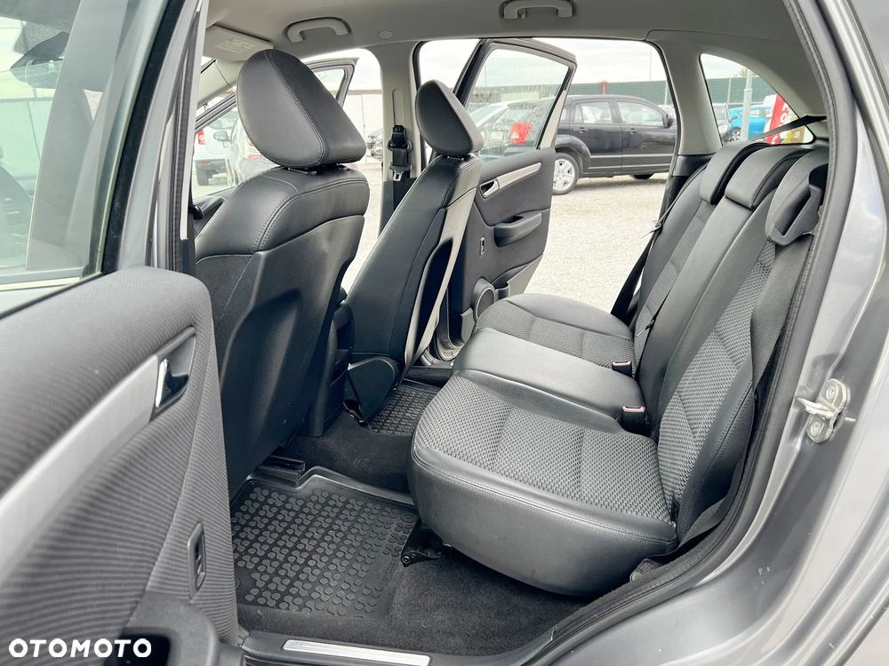 Mercedes-Benz Klasa B 180 CDI - 13