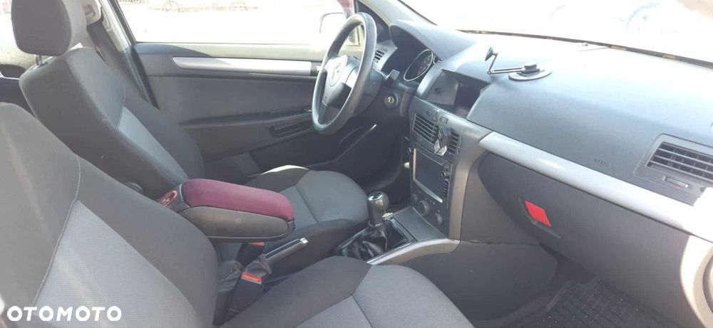 Opel Astra - 8