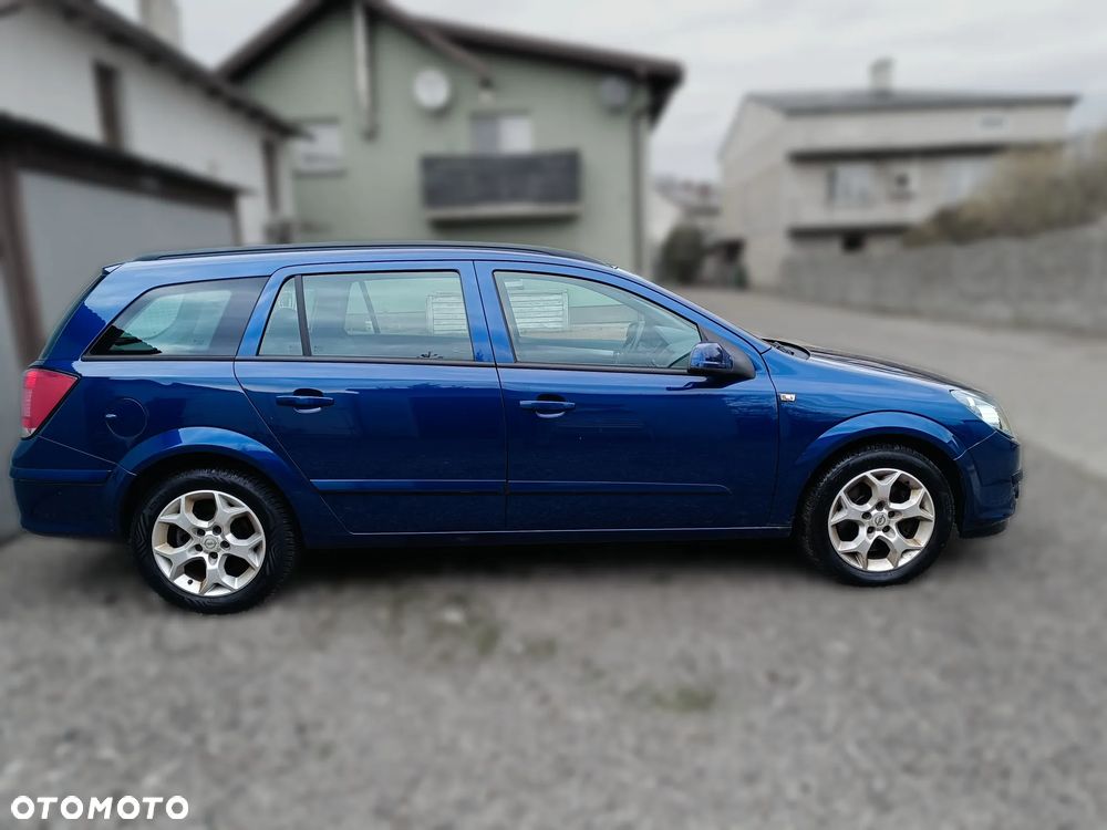 Opel Astra 1.9 CDTI - 4