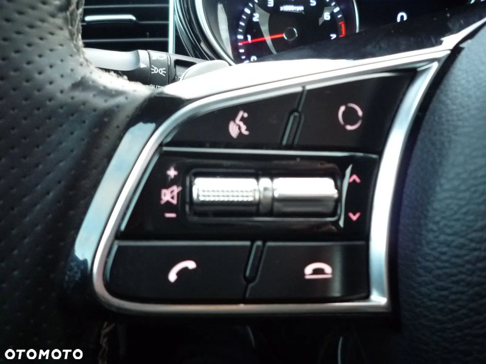 Kia ProCeed 1.4 T-GDI DCT7 OPF GT LINE - 33