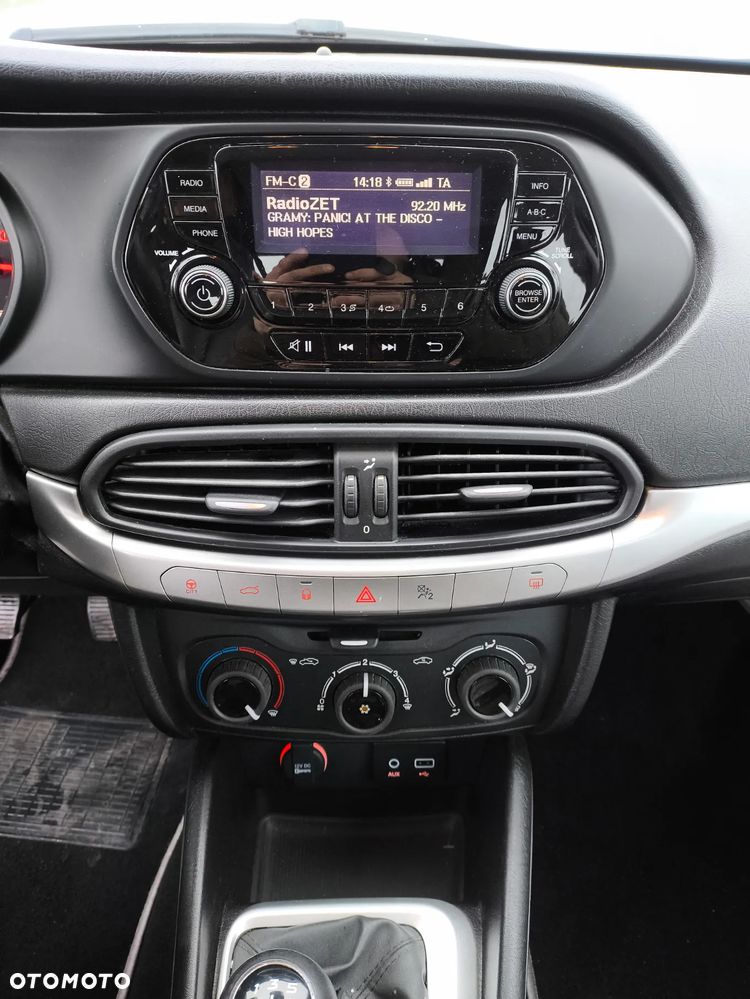 Fiat Tipo 1.3 MultiJet 16v Pop - 26