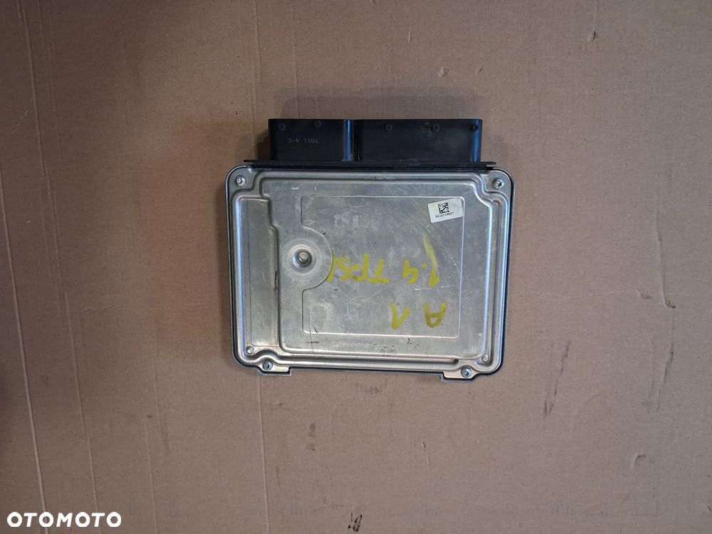 Sterownik silnika AUDI  A1 1.4 TFSI  03C906027CF   0261S06557 - 2