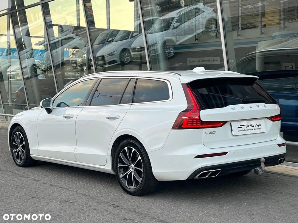 Volvo V60 D4 Drive-E Momentum - 18