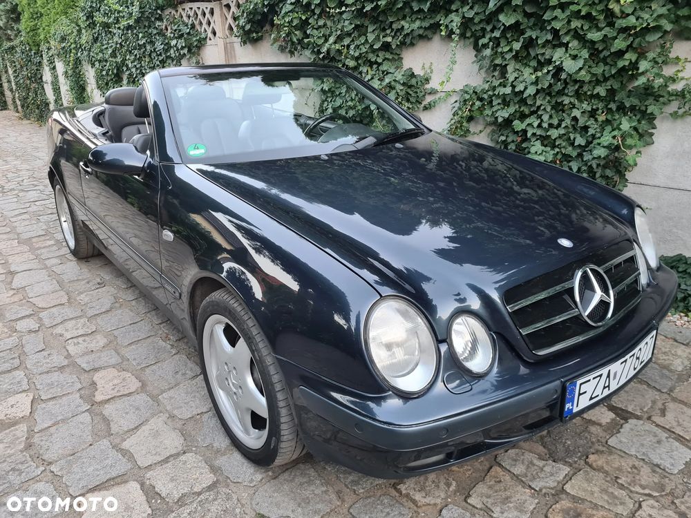 Mercedes-Benz CLK - 11