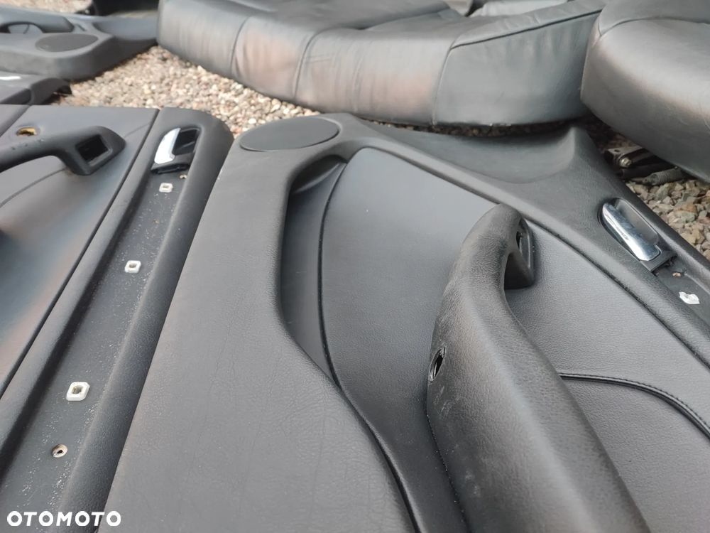 BMW E46 SEDAN ORYGINALNY KOMPLET FOTELI SKÓRZANYCH + KANAPA TYŁ SKŁADANA + BOCZKI EUROPA POD PODUSZKI AIR-BAG O NR. 52 20 8 214 940 / 52 20 8 214 970 / 52 10 8 214 910 OEM  W DOBRYM STANIE - 15