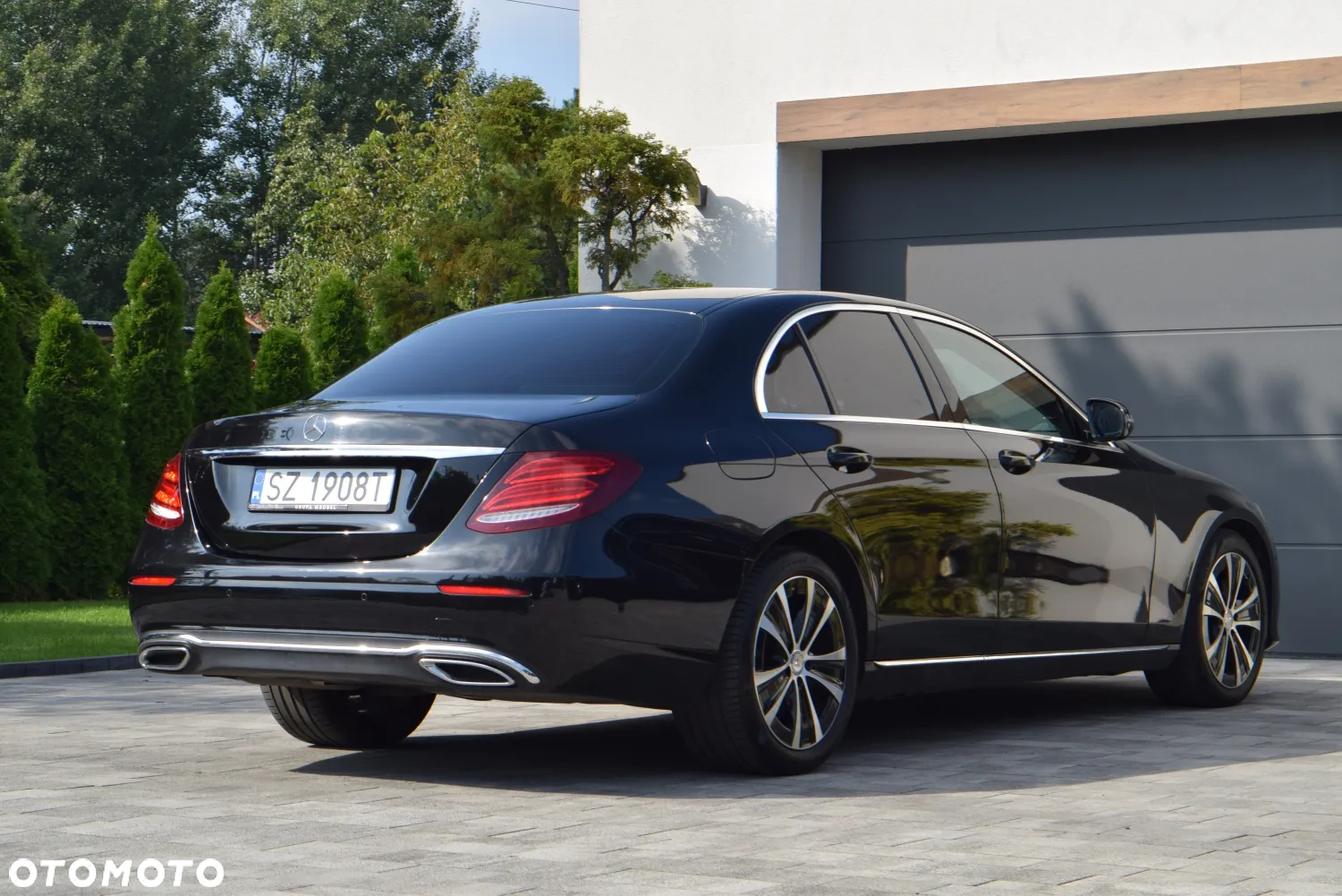 Mercedes-Benz Klasa E 220 d Business Edition 9G-TRONIC - 5