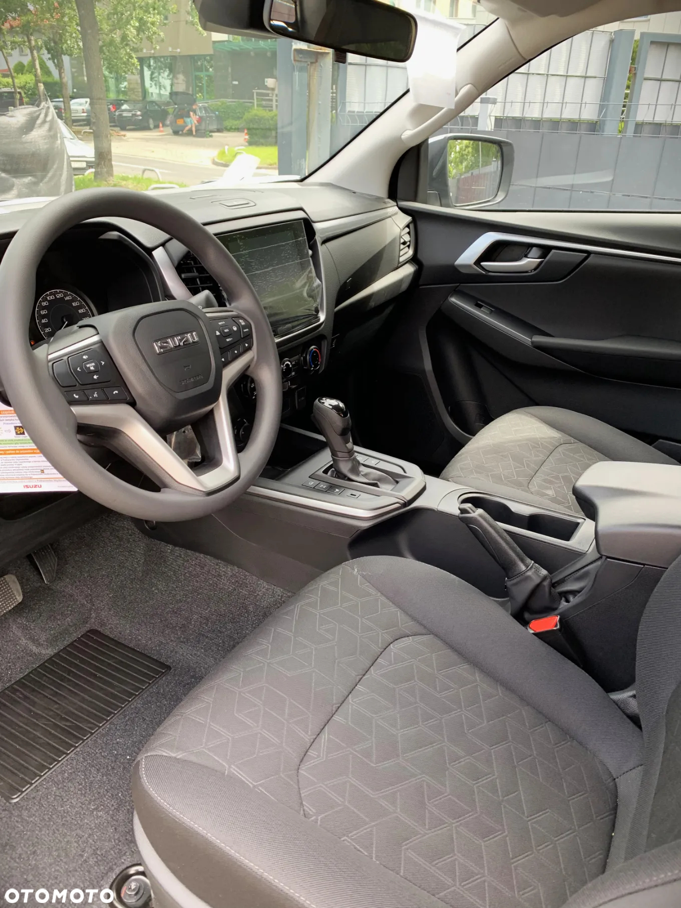 Isuzu D-Max 1.9 DC LS - 6