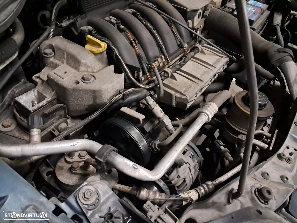 Renault Scénic 1.4 16V Expression - 28
