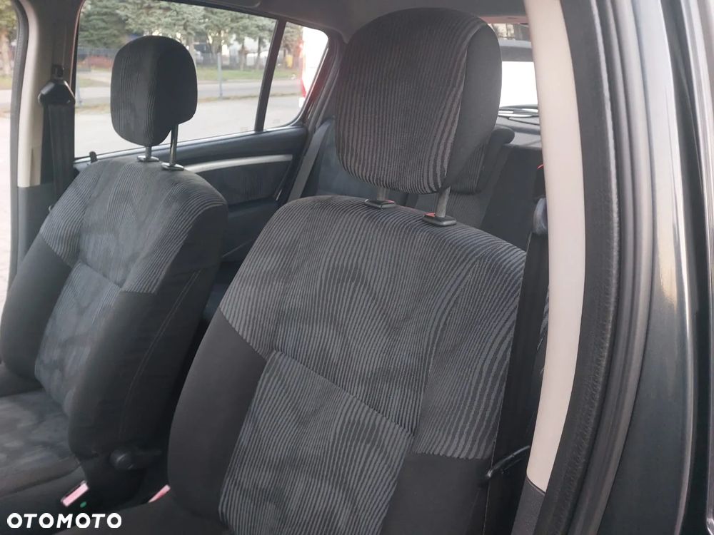 Dacia Sandero - 7