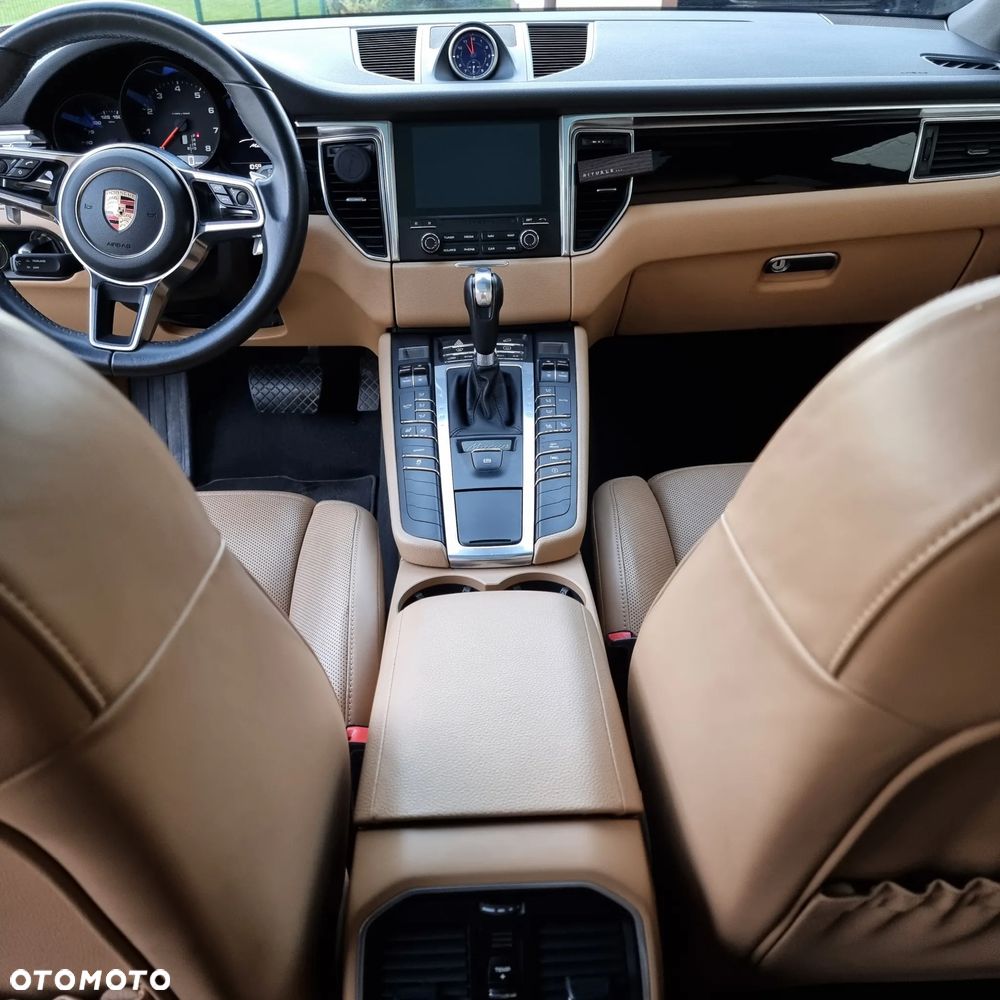 Porsche Macan - 11