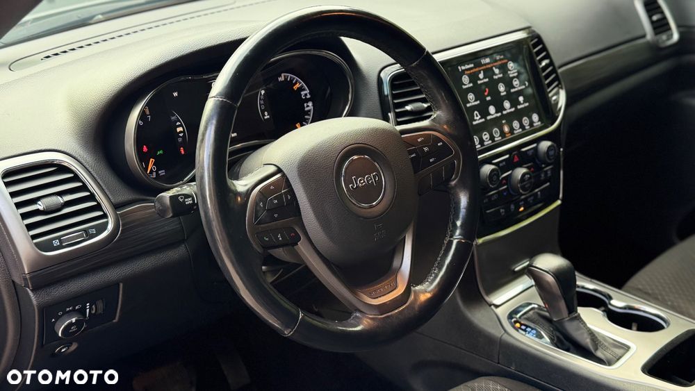 Jeep Grand Cherokee - 11