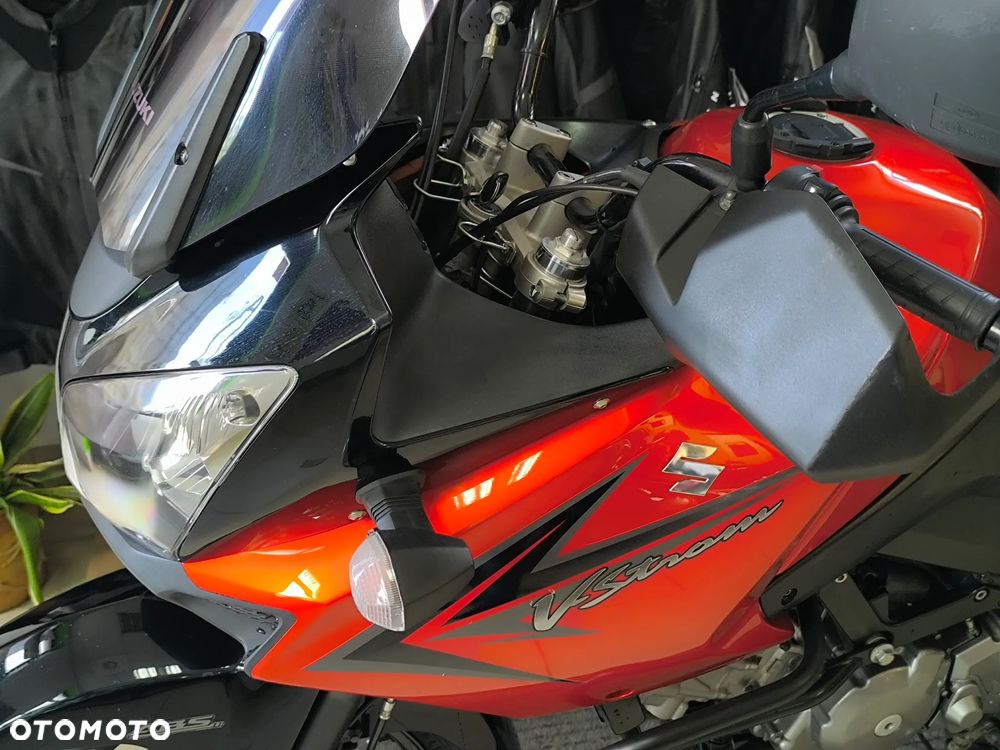 Suzuki V-STROM - 35