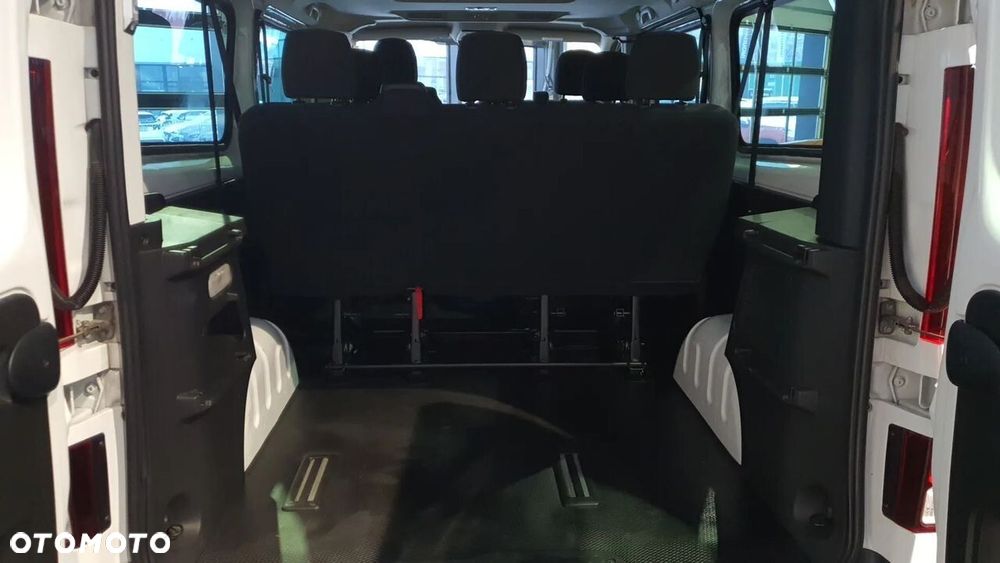 Renault Trafic SpaceClass 2.0 dCi - 19