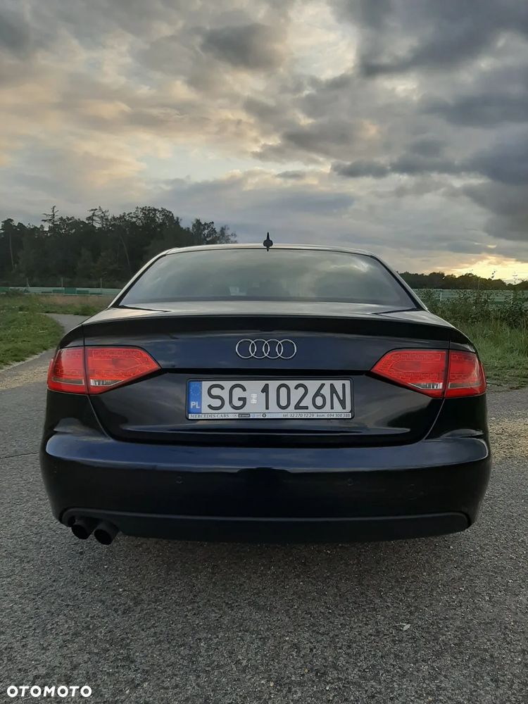 Audi A4 2011 photo 4