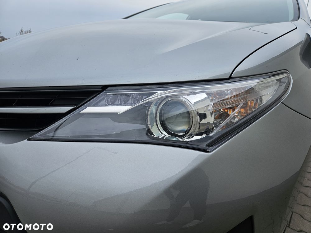 Toyota Auris 1.33 Dual-VVT-i Comfort - 12