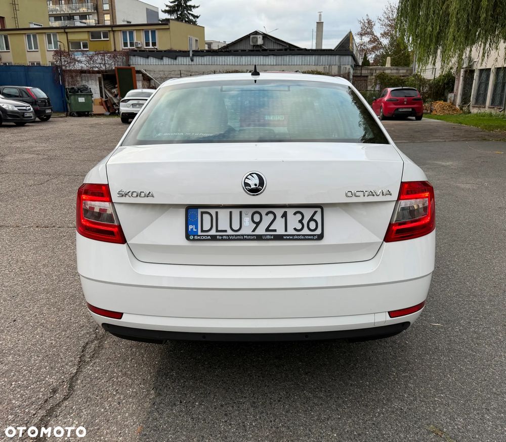 Skoda Octavia 1.6 TDI Ambition - 12