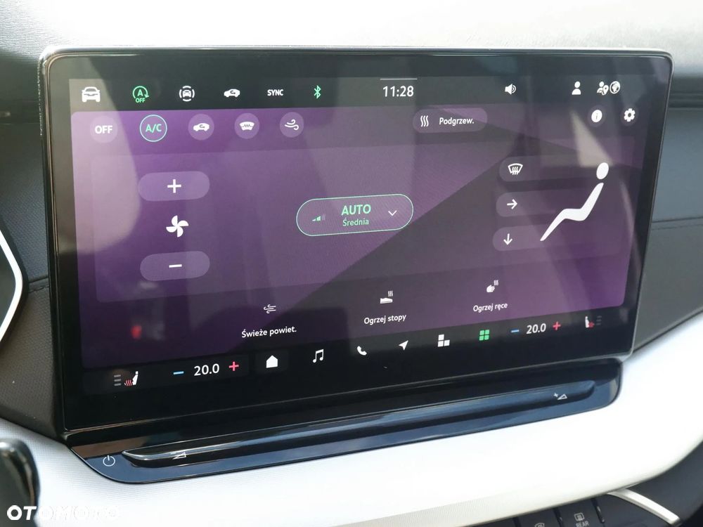 Skoda Octavia 1.5 TSI mHEV Selection DSG - 37