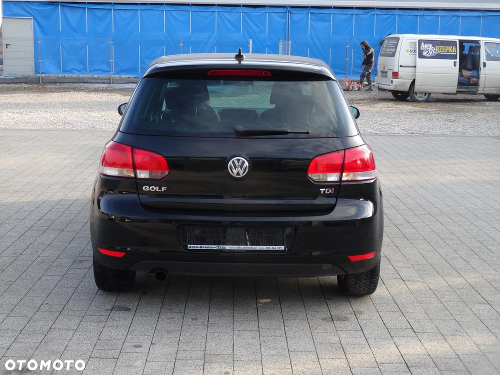 Volkswagen Golf 1.6 TDI BlueMotion Technology Cup - 8