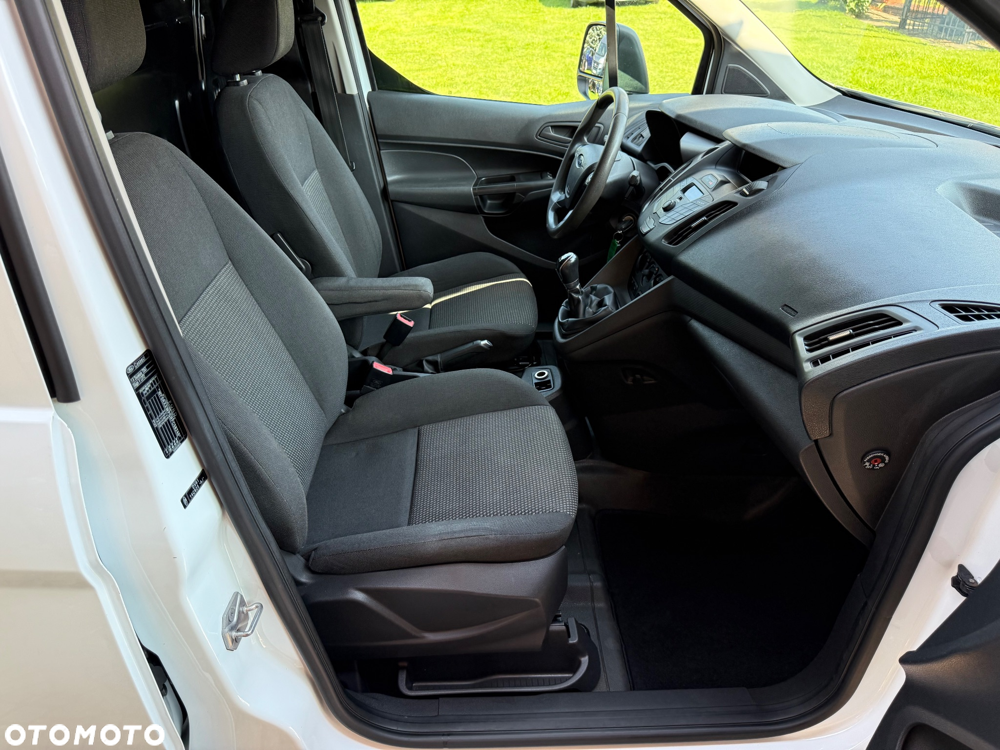 Ford Transit Connect klimatyzacja webasto hak piękny - 21