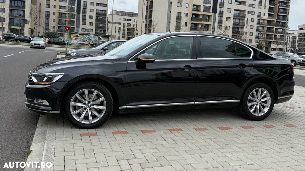 Volkswagen Passat 2.0 TDI DSG Highline - 36