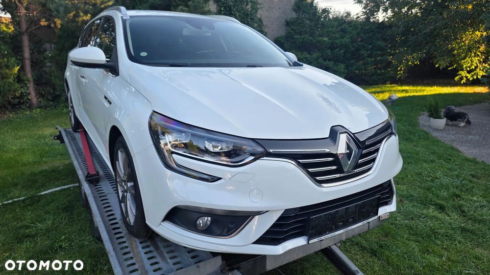 Renault Megane Grandtour ENERGY TCe 130 BOSE EDITION - 22