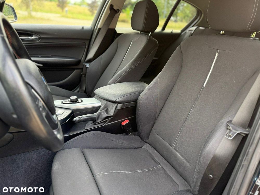 BMW Seria 1 118i Sport Line - 19