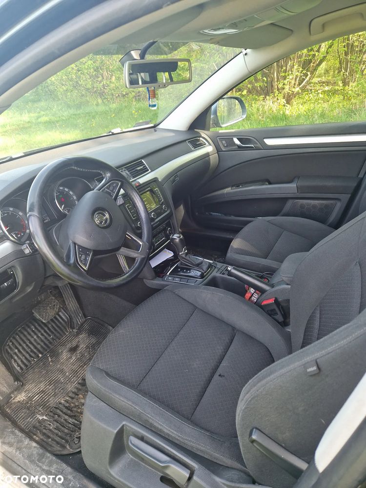 Skoda Superb 1.8 TSI Ambition Outdoor DSG - 9