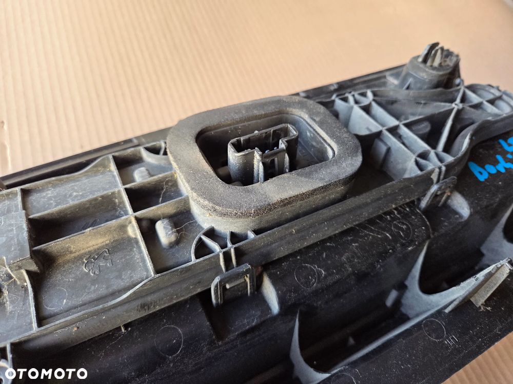 Lampa tylna lewa Citroen Berlingo IV - 10