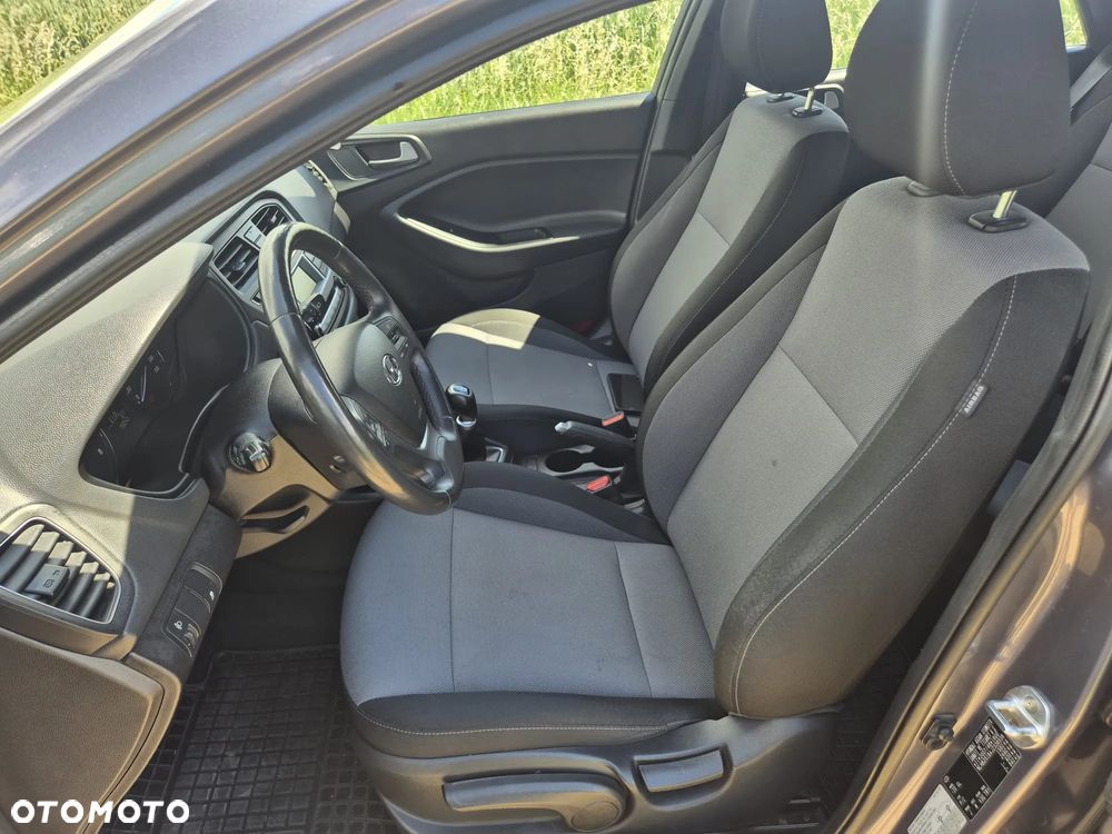 Hyundai i20 1.2 Comfort - 21