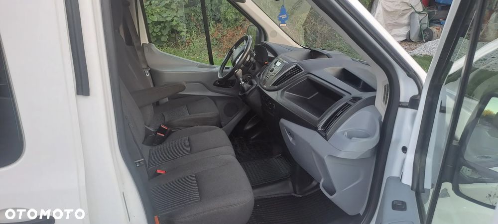 Ford Transit - 13