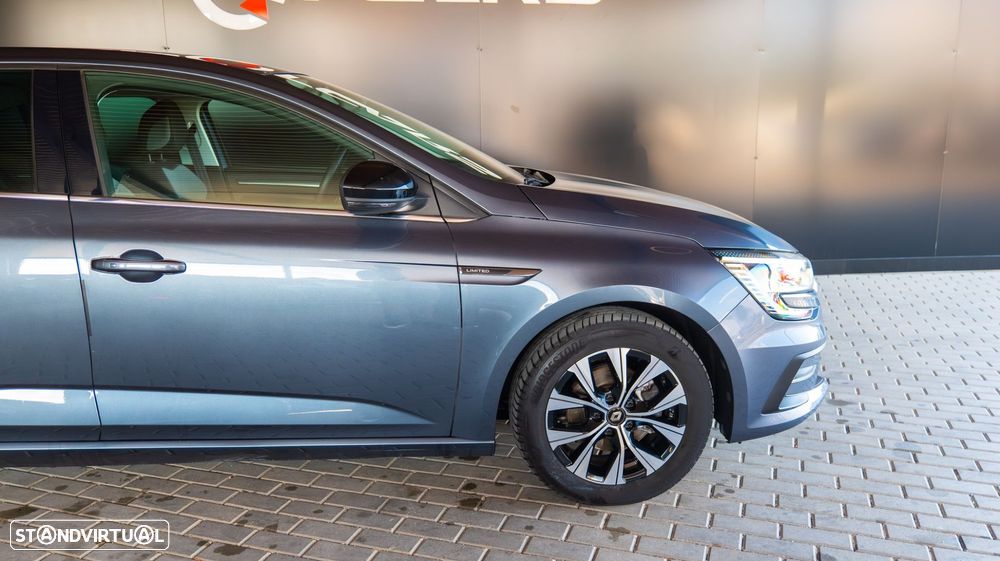 Renault Mégane - 5