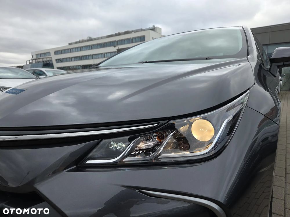 Toyota Corolla 1.8 Hybrid Comfort - 9