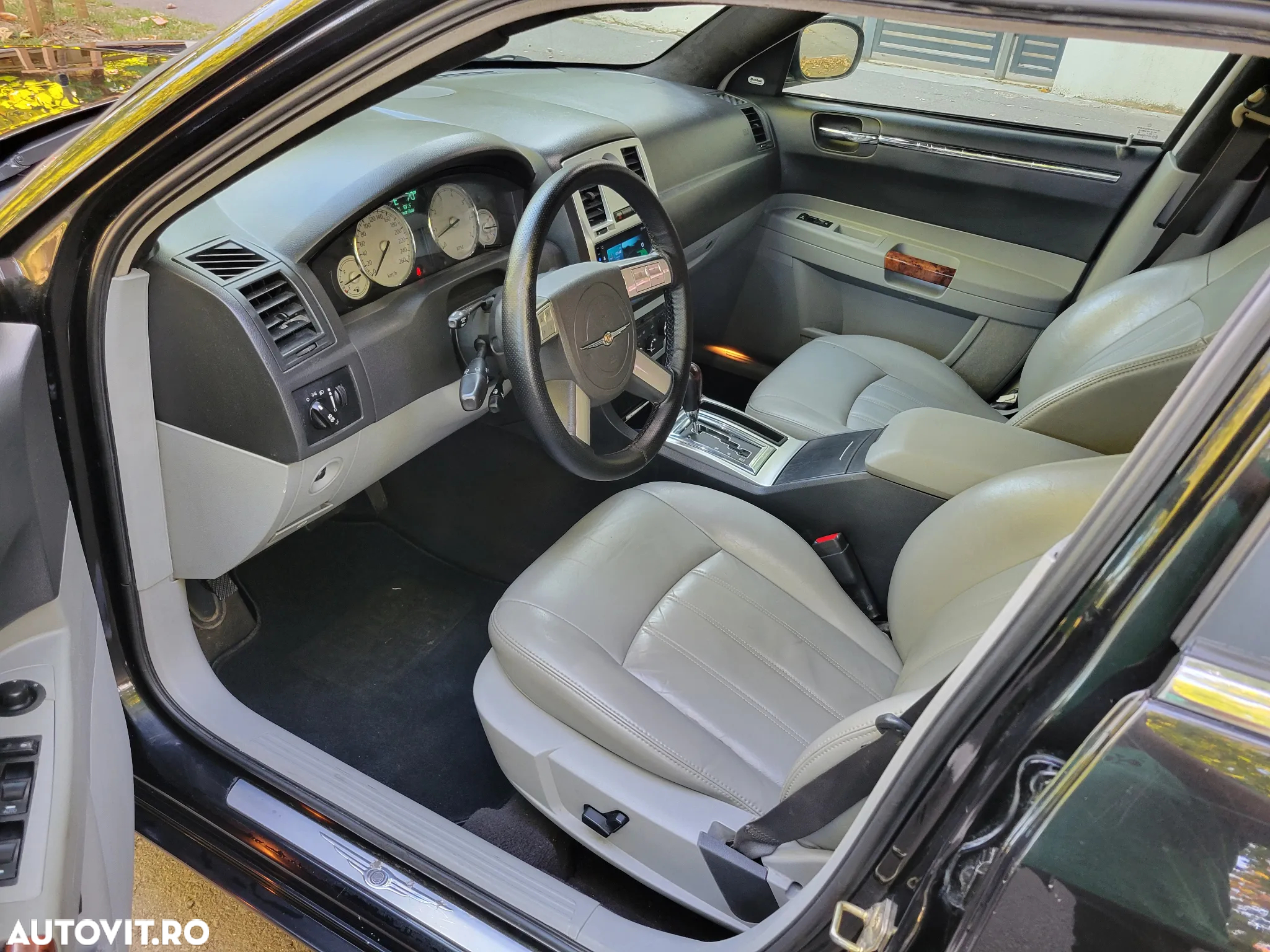 Chrysler 300C 3.0L CRD V6 Aut - 6