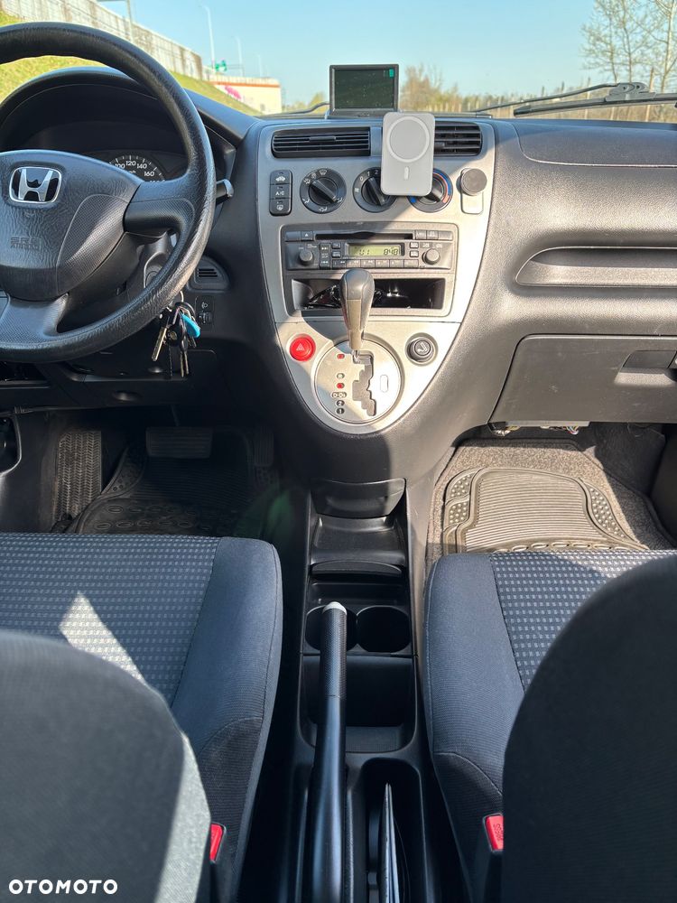 Honda Civic 1.6i ES - 16