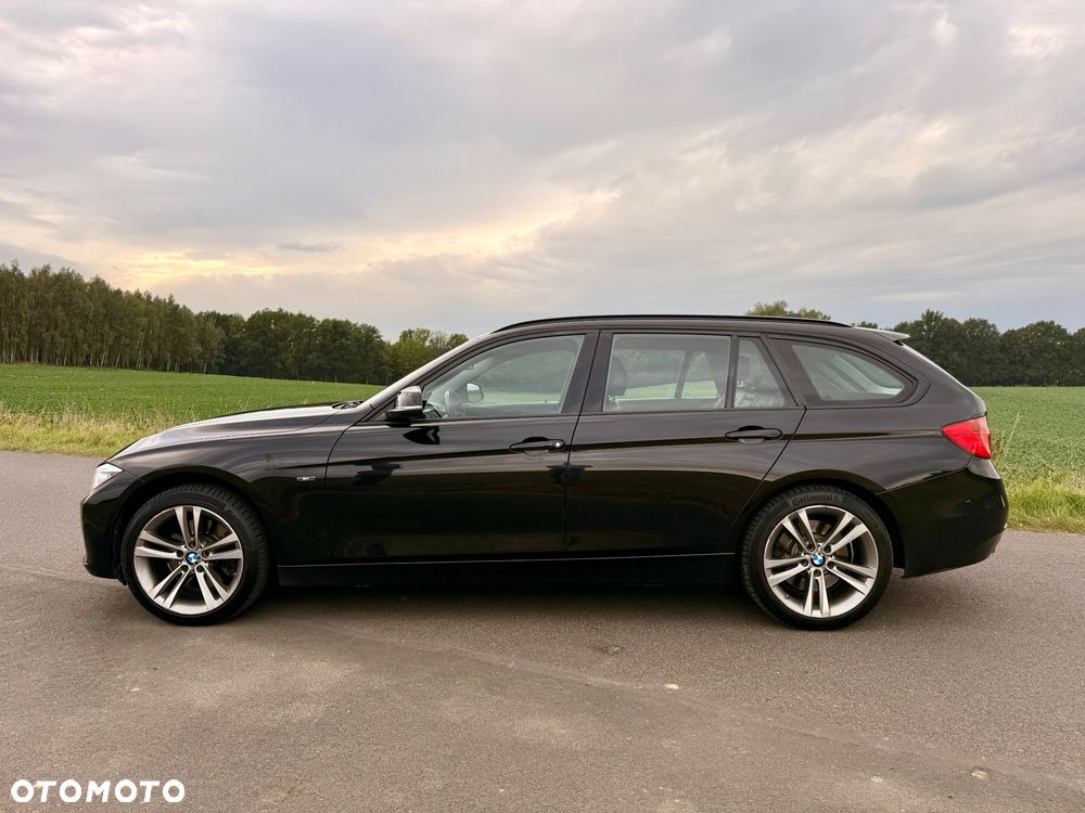 BMW Seria 3 330d xDrive Sport Line - 7