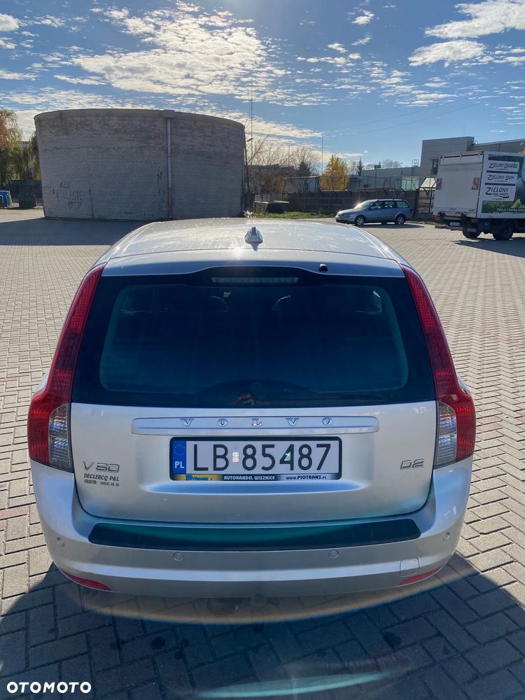 Volvo V50 D2 - 7
