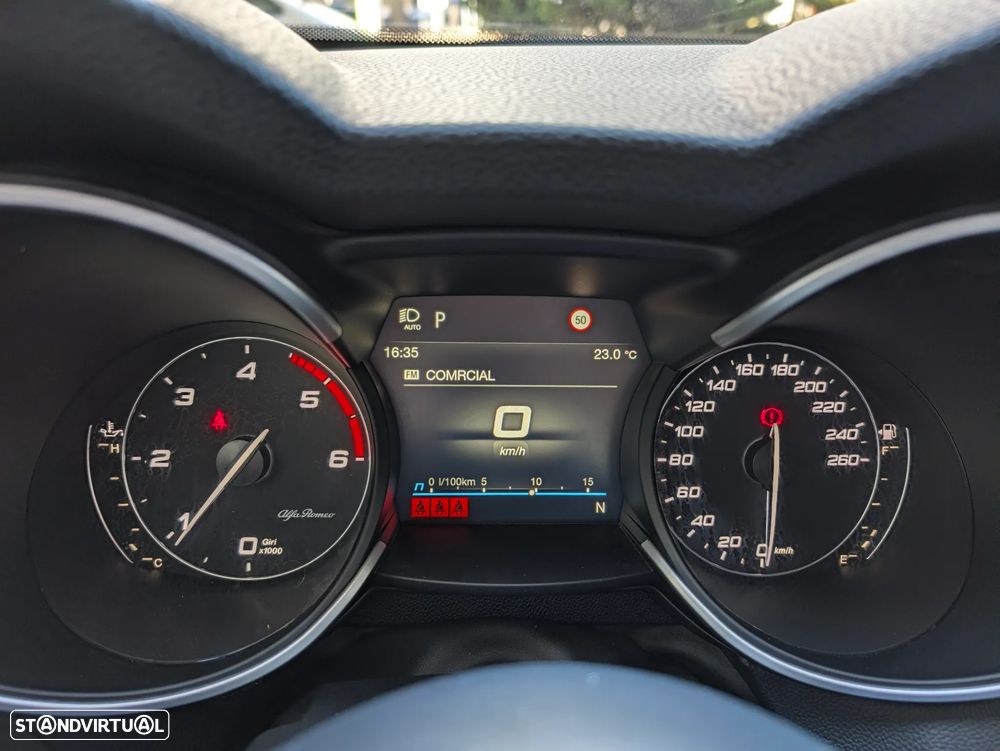 Alfa Romeo Stelvio 2.2 D Sprint AT8 - 18